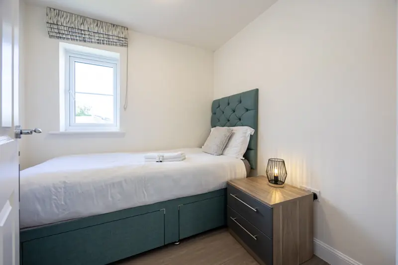 Bedroom 3, single